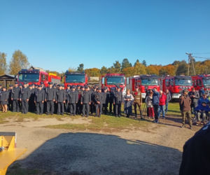 Dostawy nowych samochodów do lokalnych remiz pożarniczych