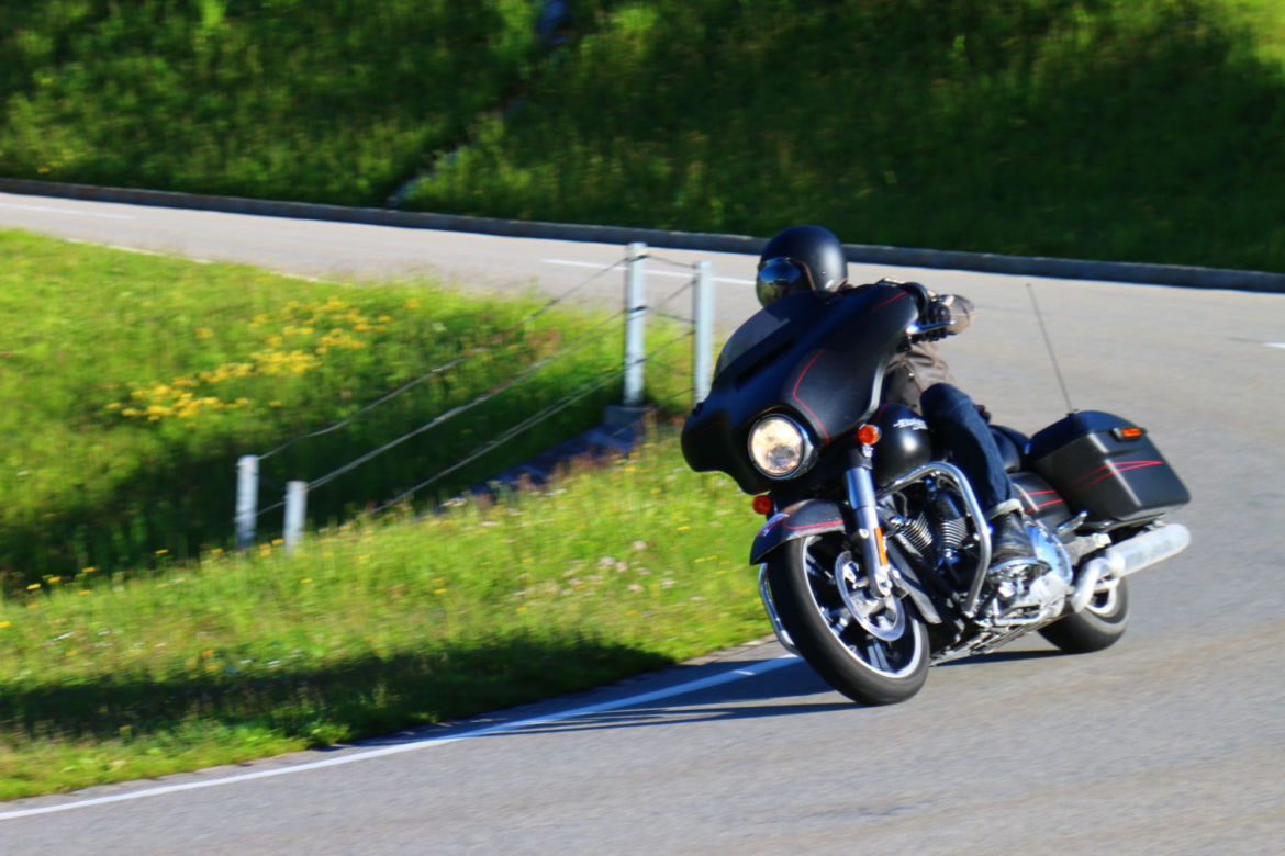 Harley-Davidson Experience Ride Grand Tour of Switzerland 2016
