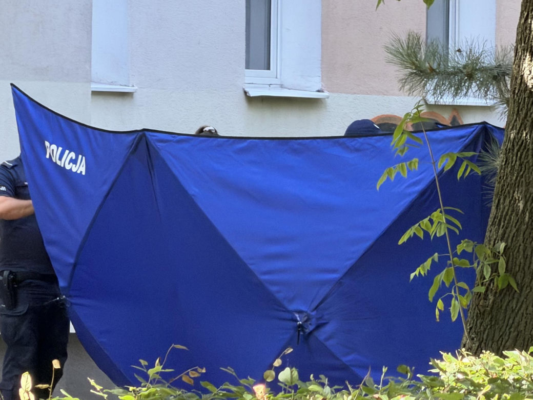 Senior spadł z 8. Piętra, nie przeżył upadku