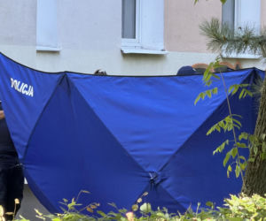 Senior spadł z 8. Piętra, nie przeżył upadku