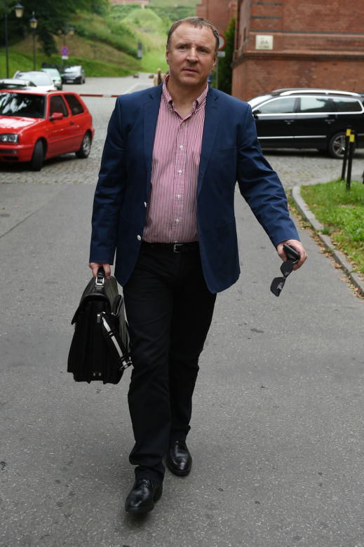 Bracie, to kłamliwy atak na naszą rodzinę!