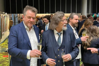 Kuzyn Kaczyńskiego pokazał swoje dzieła w Parlamencie Europejskim. Była premier wśród gości wystawy