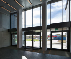 Wejscie do jednego z biurowców - Enterprise Park