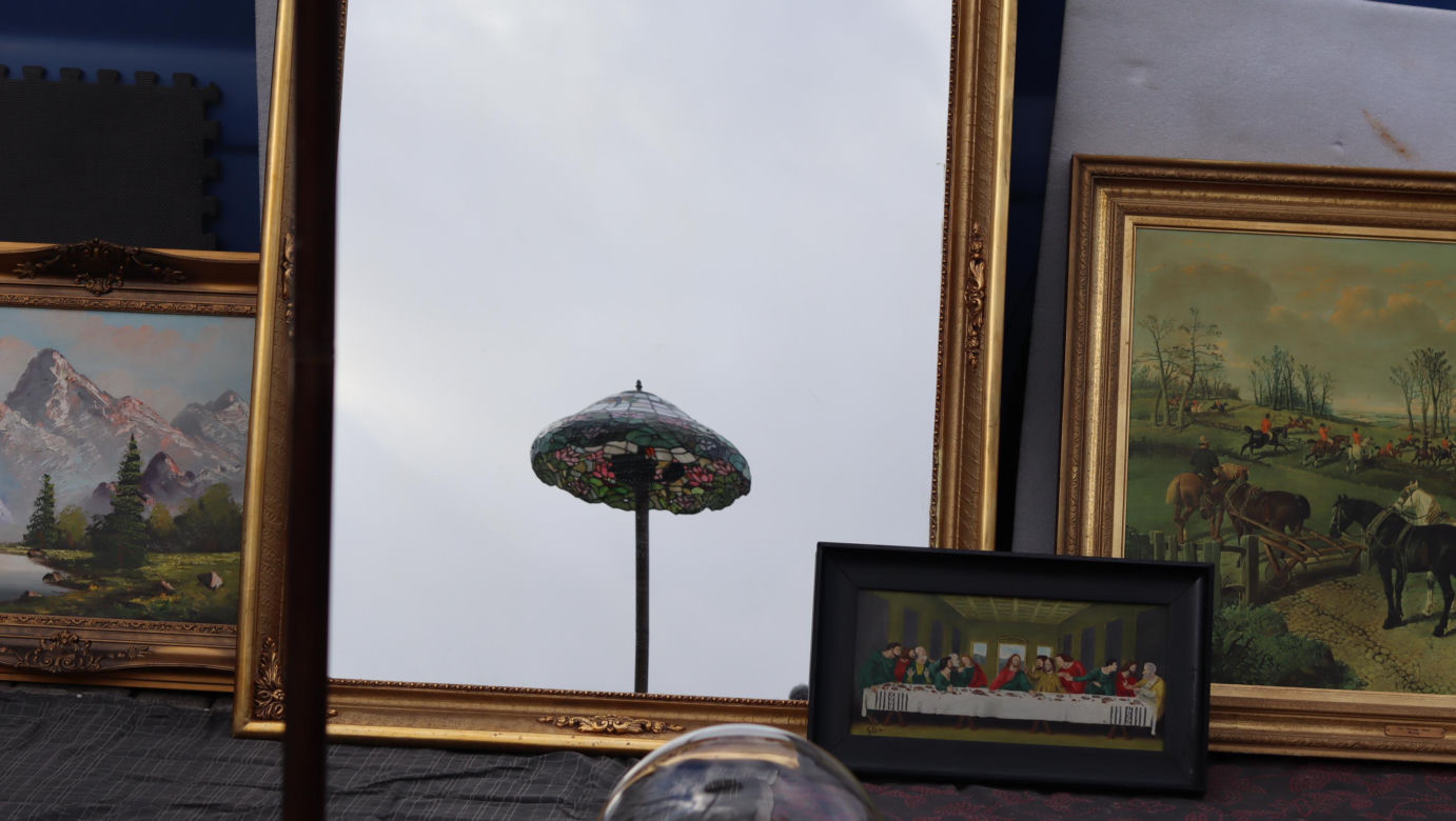 Bombki, samochody i św. Mikołaje. Takie cuda można było kupić na Lubelskiej Giełdzie Staroci