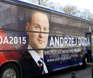 Oni prowadzili kampanię z autobusów