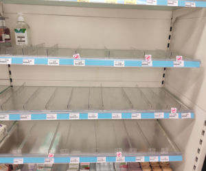 Puste półki w sklepach w Rzeszowie. Szał zakupów [NOWE ZDJĘCIA]