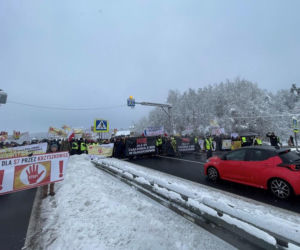 Mieszkańcy wyszli na ulice i zablokowali zakopiankę. Wszystko przez budowę drogi S7