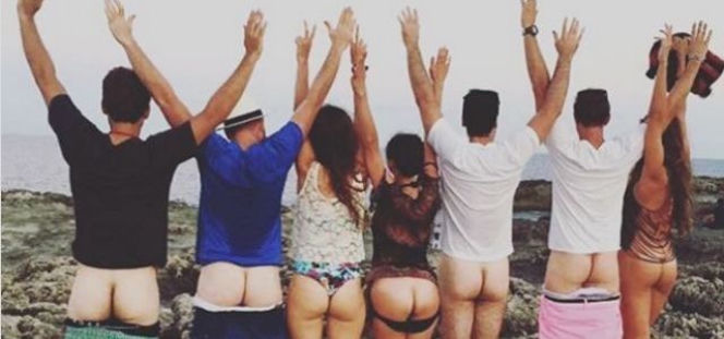 Gołe tyłki na Instagramie - o co chodzi w #cheekyexploits? 
