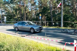 16-latka wjechała na rowerze na przejście dla pieszych i została potrącona przez 20-latka w BMW. Nastolatka w ciężkim stanie