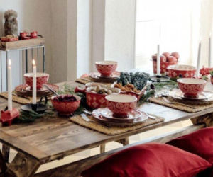 Naczynia z motywem świąteczym