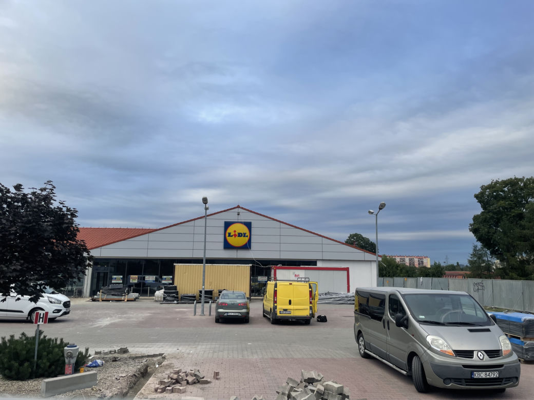 Nie można wejść do Lidla przy ul. Hetmańskiej w Rzeszowie. Czy sklep zostanie zamknięty? 