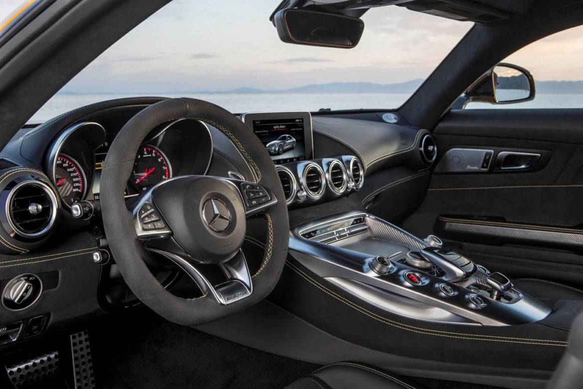 2015 Mercedes-AMG GT