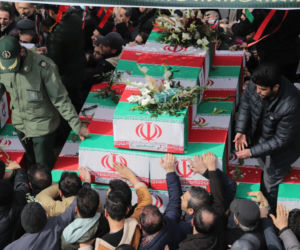 Iran nie chce negocjować. Po ataku na rafinerię wybuchł pożar [RELACJA NA ŻYWO 5.03.2026]