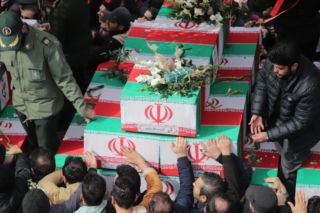 Iran nie chce negocjować. Po ataku na rafinerię wybuchł pożar [RELACJA NA ŻYWO 5.03.2026]