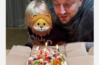 Aleksander Milwiw-Baron już świętował urodziny. Taką niespodziankę przygotowała dla niego Sandra z Leosiem