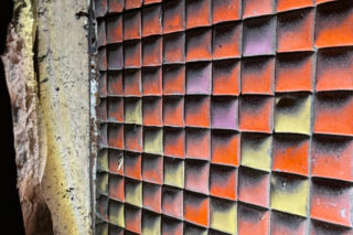 Sądowa batalia o mozaiki Fangora. PKP przegrało, co dalej z zabytkiem na dworcu Warszawa Śródmieście?