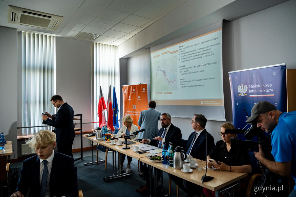 Posiedzenie sejmowej Komisji Infrastruktury w Porcie Gdynia
