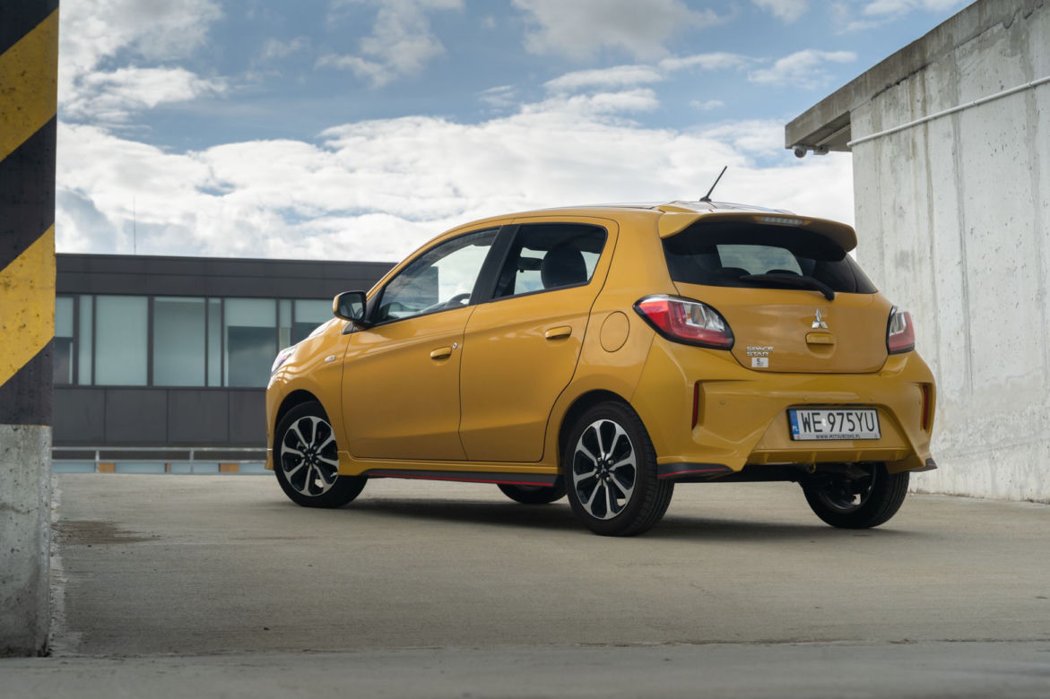 Mitsubishi Space Star 1.2 MIVEC CVT Insport (2020)