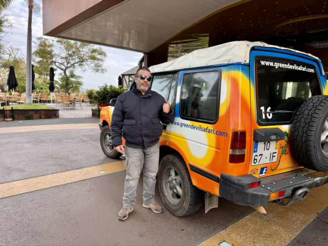 Lino - przewodnik i kierowca jeepa, który z pasją opowiada o Maderze i pokazuje jej najpiękniejsze miejsca