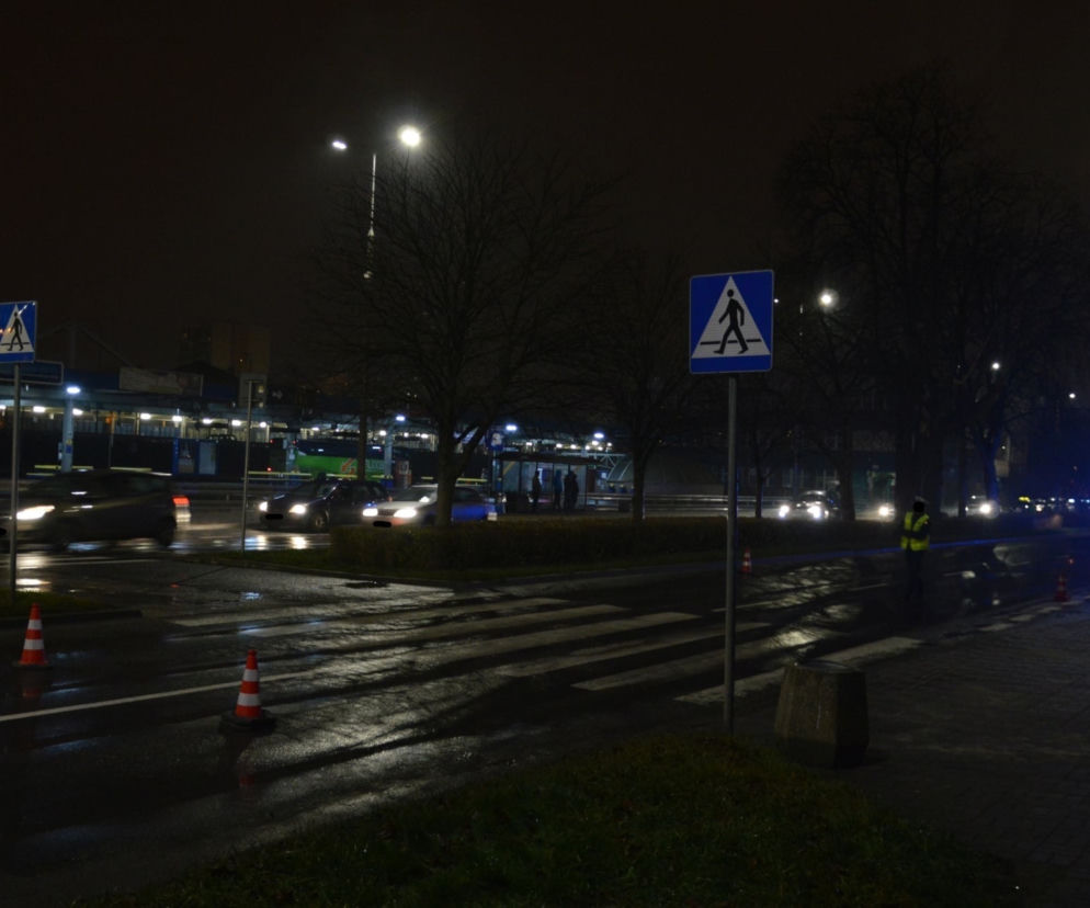 Potrącenie mężczyzny na ul. Beliny Prażmowskiego. 