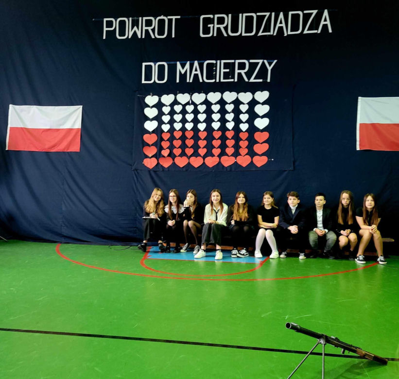 Rocznica powrotu Grudziądza do Macierzy w Szkole Podstawowej nr 1 