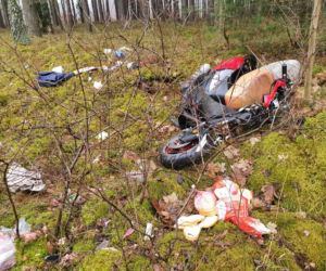 Koszmarny wypadek niedaleko Torunia. Nie żyje motocyklista