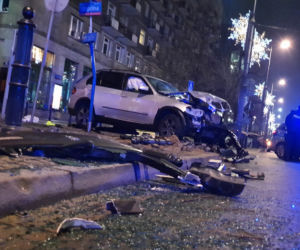 Zderzenie BMW z taksówką na Marszałkowskiej