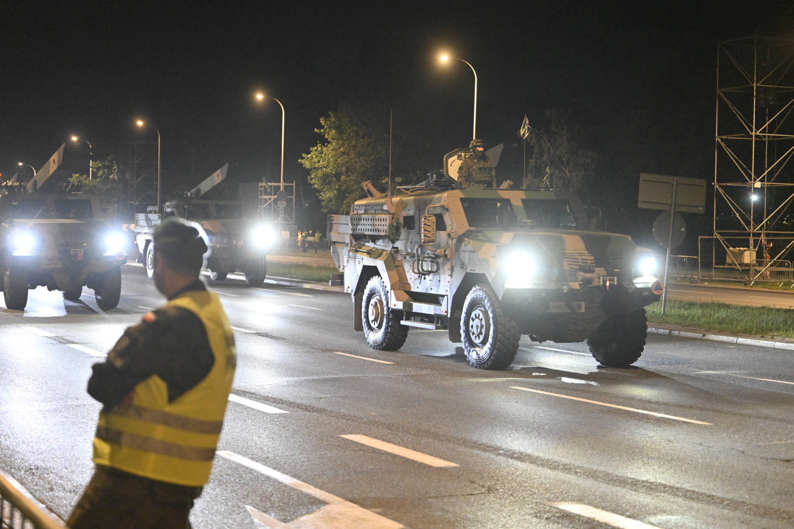 Nocna próba defilady wojskowej w Warszawie 2