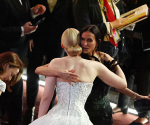 Demi Moore zachwyciła w kreacji na Oscarach. Nie wygląda na 63 lata