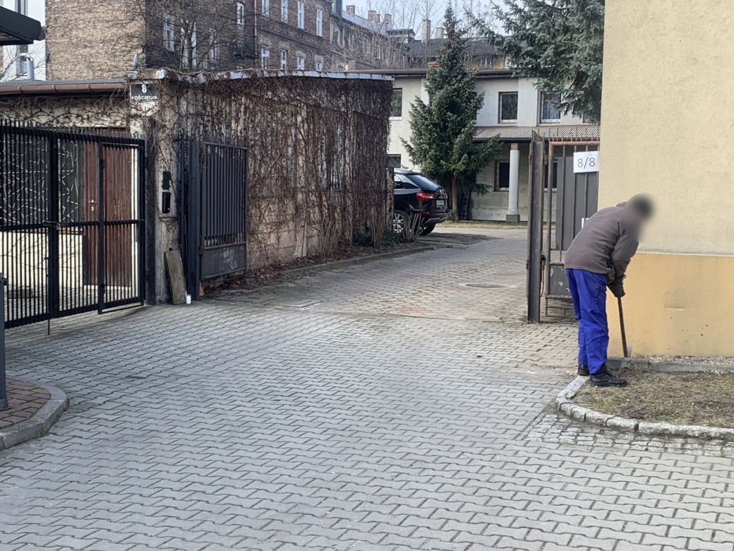 Śmierć księdza i diakona w Sosnowcu. Mieszkańcy w szoku. Myślą, że doszło do dwóch zabójstw