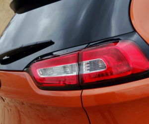 Jeep Cherokee Trailhawk V6 3.2 AT9 4x4