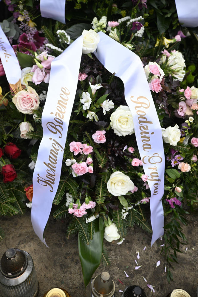 Bożena Dykiel spoczęła na Powązkach Wojskowych