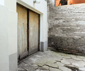 Wymiana starej bramy garażowej: instrukcja z galerią zdjęć