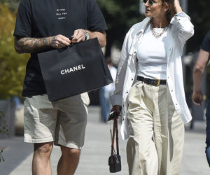 Artur Boruc z żoną w kawiarni przed Legia - Dinamo