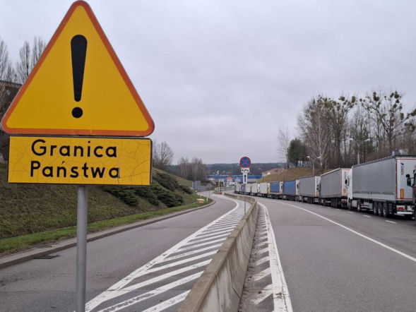 Celniczka z Kukuryk w rękach służb. Brała potężne łapówki za przemyt