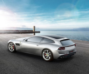 Ferrari GTC4 Lusso T 