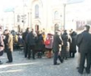Pogrzeb Józefa Oleksego na warszawskich Powązkach