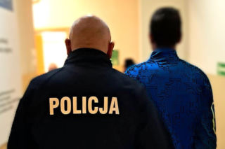 Ukradł auto szefowi, a potem paliwo na stacji benzynowej. 40-latek wpadł się w pościg z policją