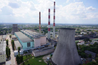 Chcieli zdobyć 160 metrowy komin, po 15 metrach opadli z sił