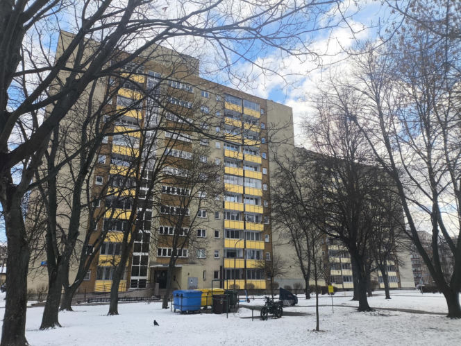 Prywatna firma przejęła osiedle w Warszawie. Teraz chce od mieszkańców milionów. „To nie my zawiniliśmy!”