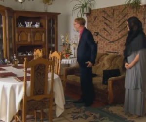 Ranczo 8 sezon odc. 102. Klaudia (Marta Chodorowska), senator Kozioł (Cezary Żak), Czerepach (Artur Barciś)