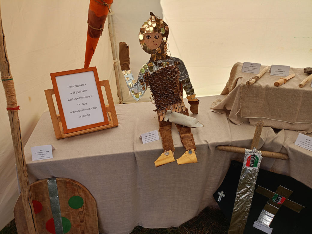 Odbywający się w Mrozach Festyn Archeologiczny to wydarzenie, które z roku na rok przyciąga coraz więcej umieszkańców regionu i turystów
