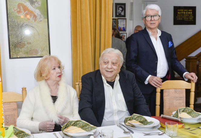 Żyła już tylko wspomnieniami o mężu