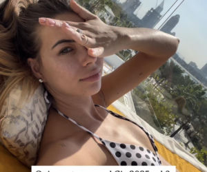 Sandra Kubicka pokazuje mężowi co stracił