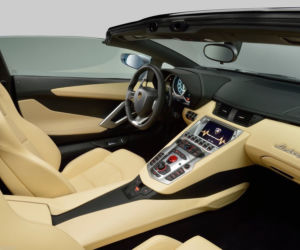 Lamborghini Aventador LP700-4 Roadster