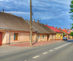 W tym świętokrzyskim miasteczku zobaczysz największą kolekcję gitar. Dawniej prowadził tędy rzymski szlak