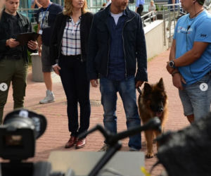 Komisarz Alex. Krystian Wieczorek (Piotr Górski), Beata Fido (Marta Grabska) na planie