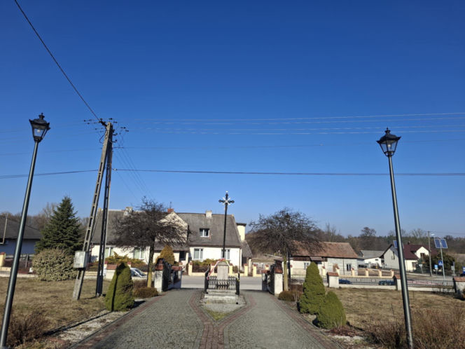 Nazwa tej świętokrzyskiej wioski to istny łamaniec językowy