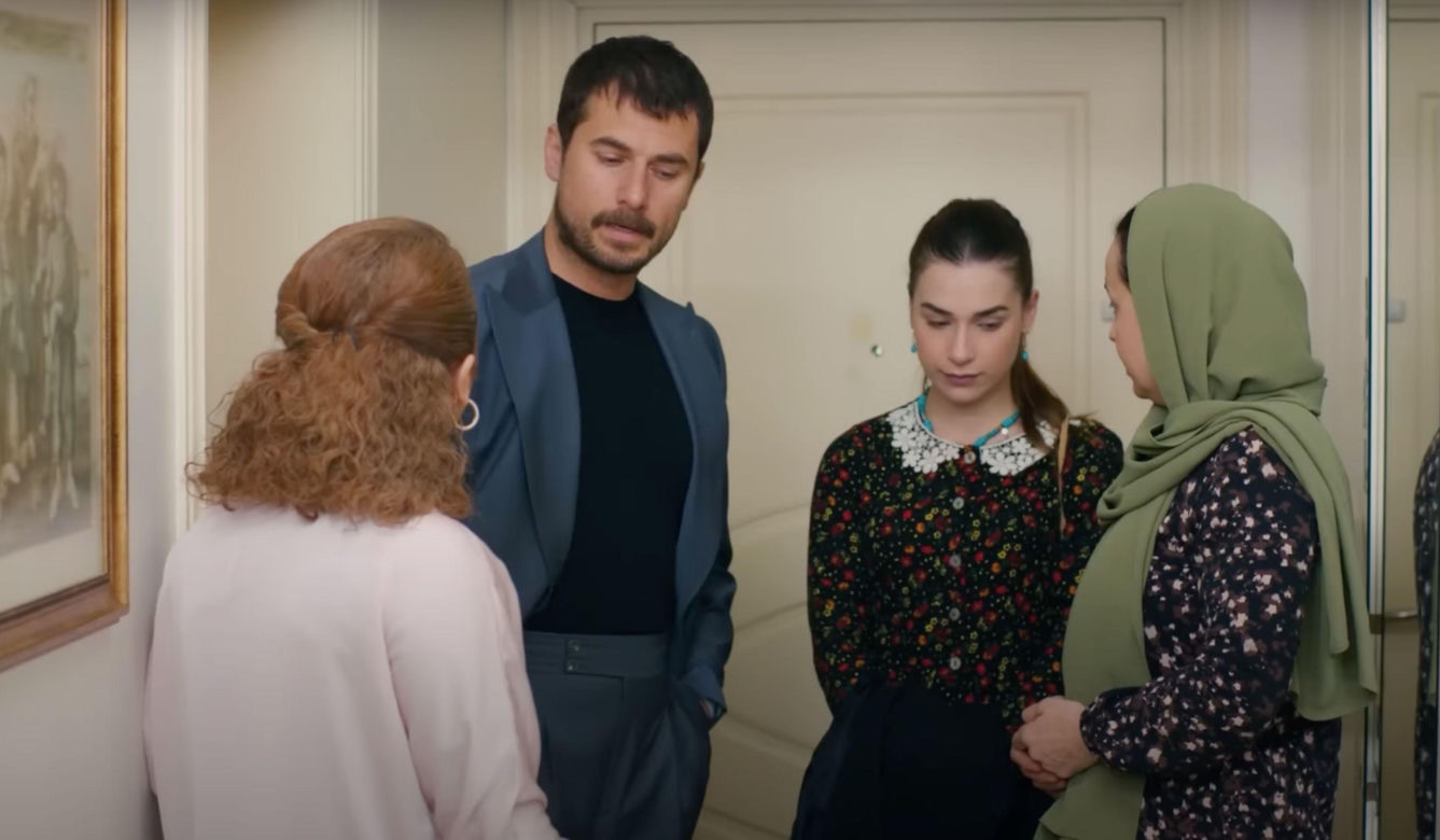 Zeynep będzie przetrzymywana przez porywacza, a Yildiz przyłapie Melis na rozmowie z przestępcą. Ghonul i Bulent zaczną odchodzić od zmysłów, a Ege trafi na trop.