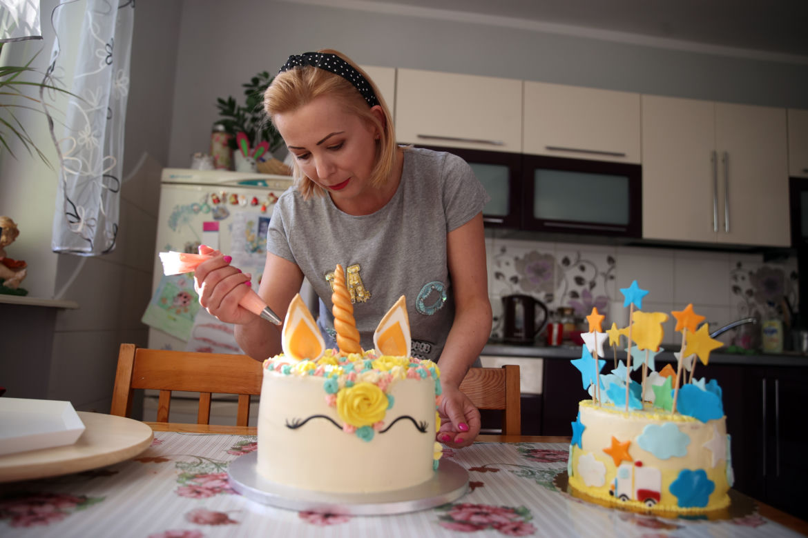 Jadwiga Kwater piecze pyszne torty